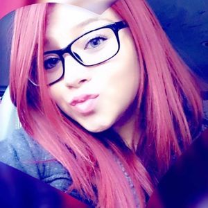 Meet your Posher, Alicia